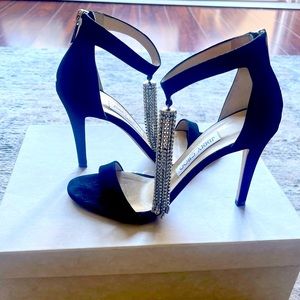 Jimmy shoes size 7.5.